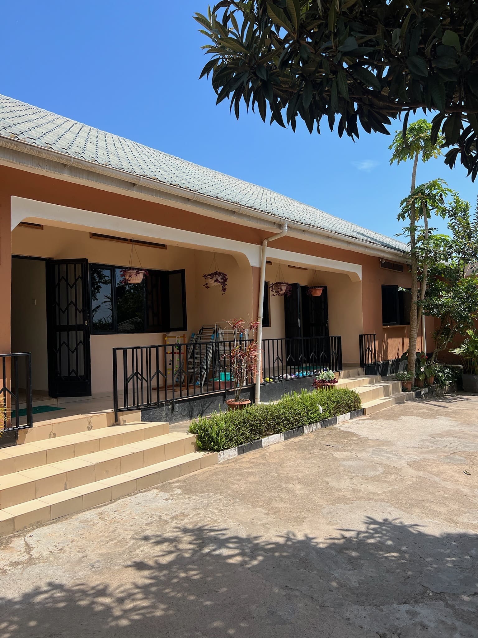 Try Medics house in Uganda